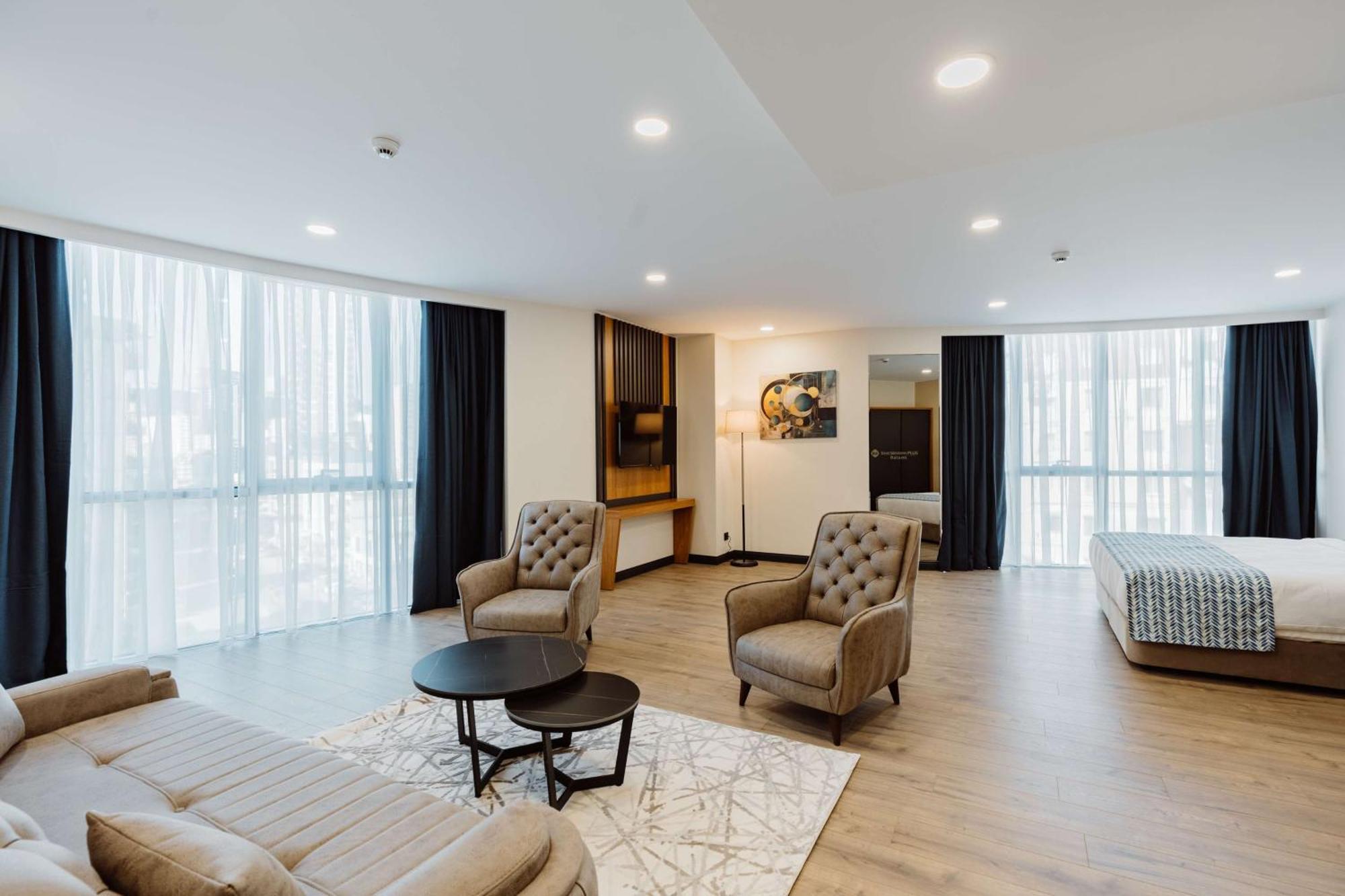 Best Western Plus Batumi Exterior photo